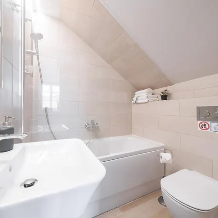 Lollo - Lollo Luxury Guest house